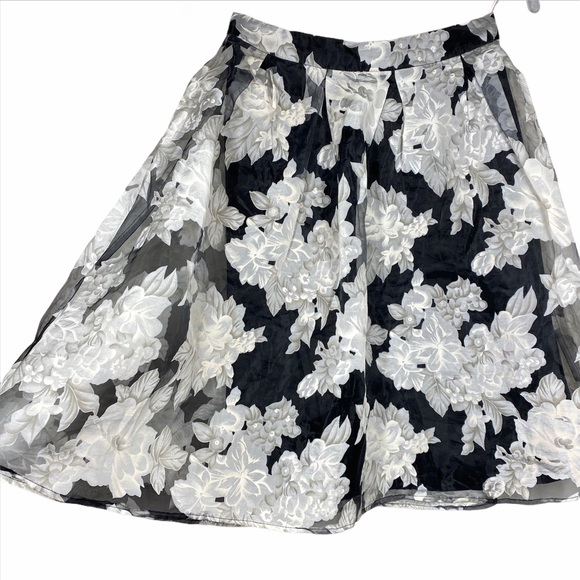 Forever 21 Sheer Overlay Layered Floral Skirt Black Gray Cream Womens Size XS - Picture 2 of 5